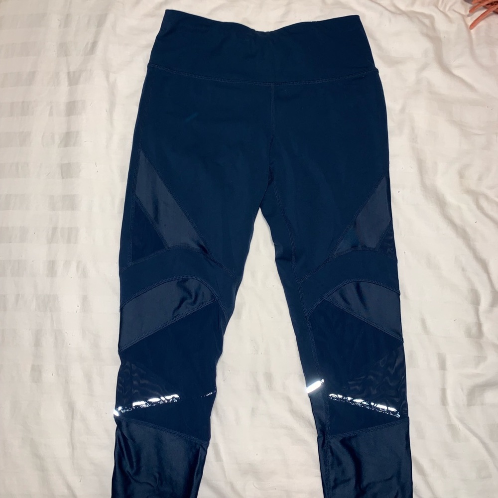 Sweaty Betty Crop Leggings blue with mesh detail